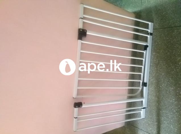 Brand New Imported baby safety gate 900X700mm for 